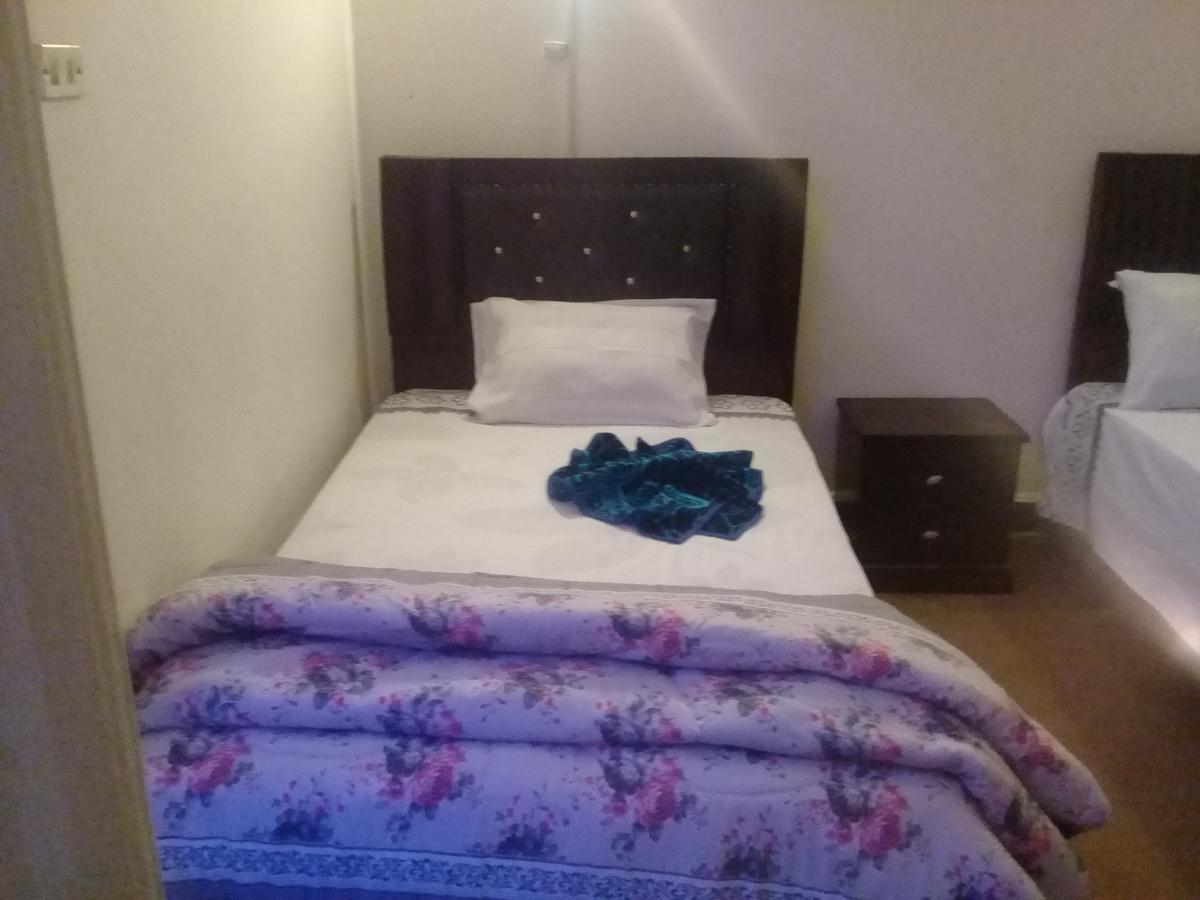 Hi Nile Plaza Hostel Kaherah Luaran gambar