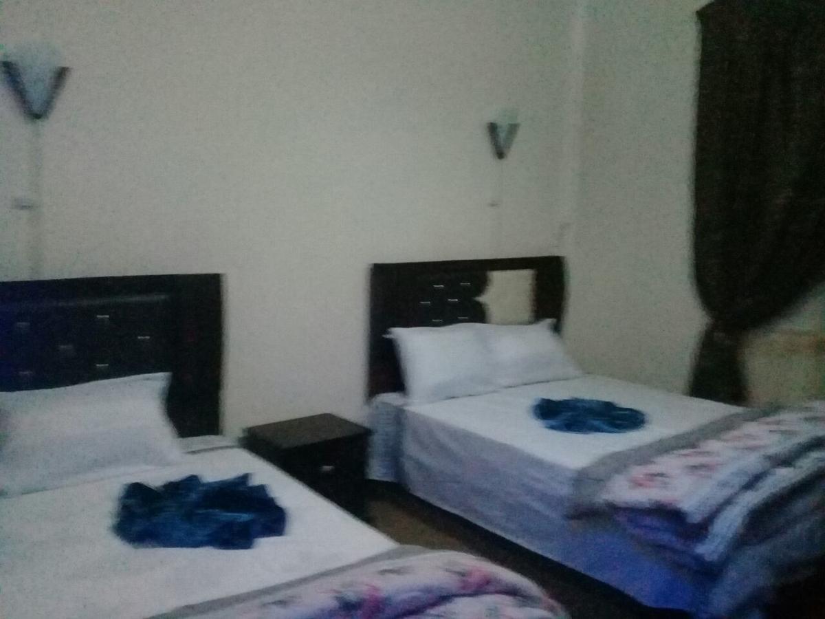 Hi Nile Plaza Hostel Kaherah Luaran gambar